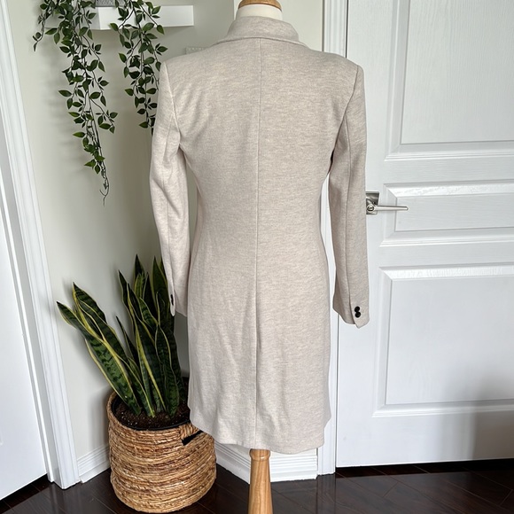 Zara Beige Overcoat Lapels, Two Black Buttons, Two Pockets Shoulder Pads Sz XS - Picture 3 of 8